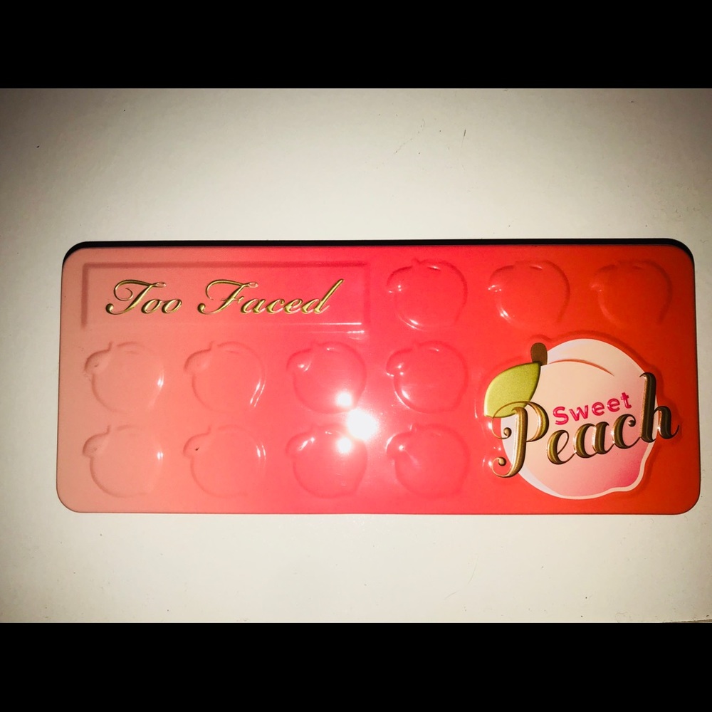Eyeshadow palette